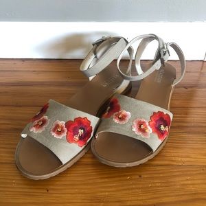 Kenneth Cole Embroidered Sandals